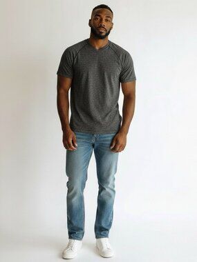 Lululemon In Mind Short Sleeve Mens Shirt Size M Medium Gray V Neck